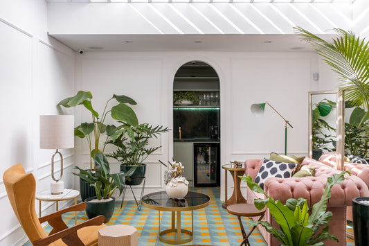 Paisagismo Indoor e outdoor: A Conexão com a Natureza na Prática Desapego de Luxo