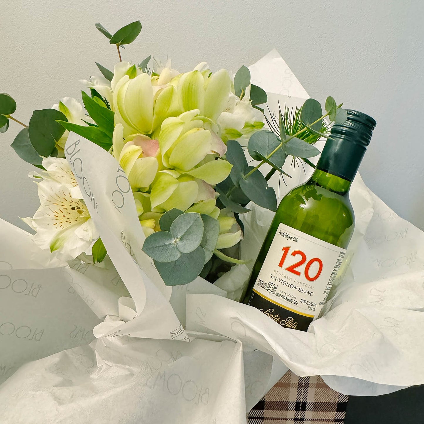 Arranjo Brisa + Vinho Branco